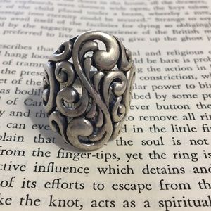 Silver Ornate Scroll Ring